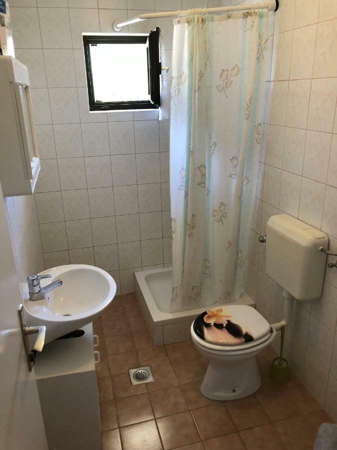 Guesthouse Vila Ruzmarin Ždrelac المظهر الخارجي الصورة