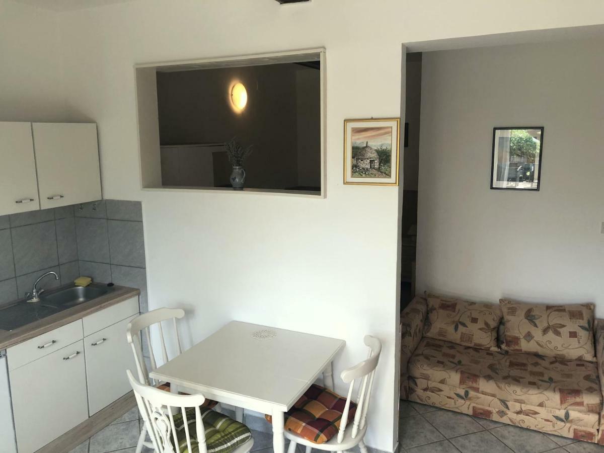 Guesthouse Vila Ruzmarin Ždrelac المظهر الخارجي الصورة